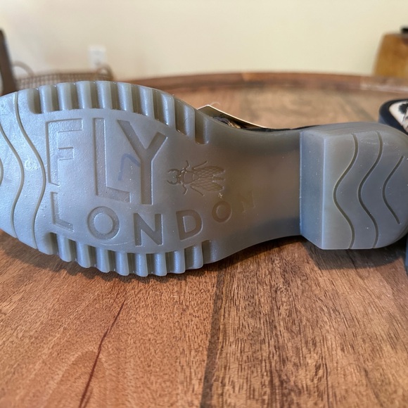 NWT Fly London Womens Leopard Sandals Open Toe Chunky Sole Tan Black Sz 9 EU 39 - Picture 4 of 5